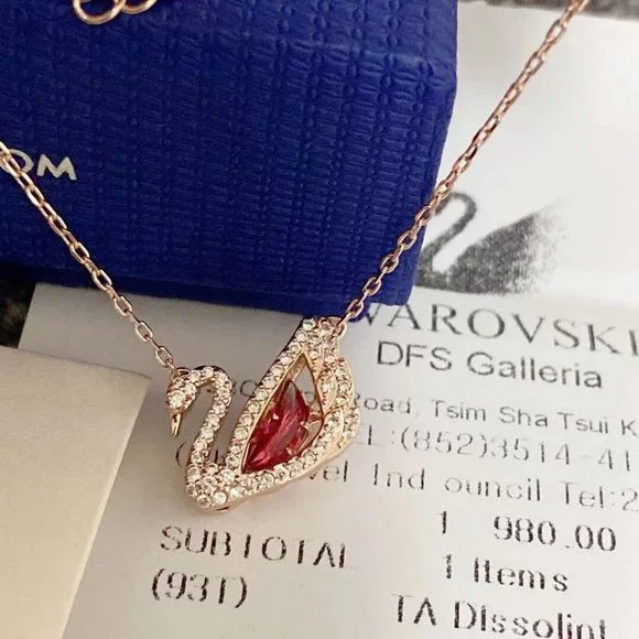 Swarovski DANCING SWAN modern European and American gift jewelry#5614123